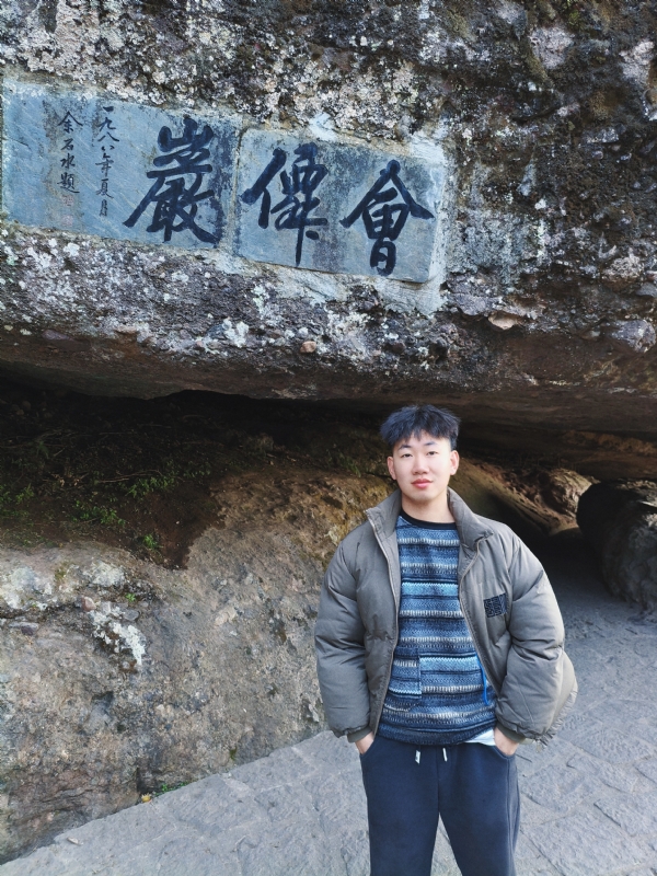 帅邓拖网速的第二张照片--阜阳相亲服务中心