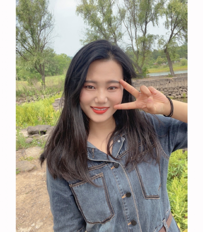 月亮的第一张照片--阜阳相亲服务中心