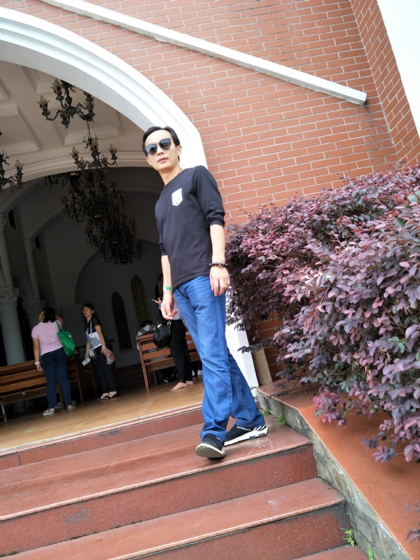 易进的第二张照片--阜阳相亲服务中心