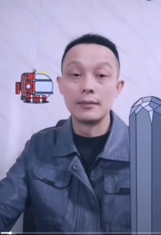 易进的第三张照片--阜阳相亲服务中心