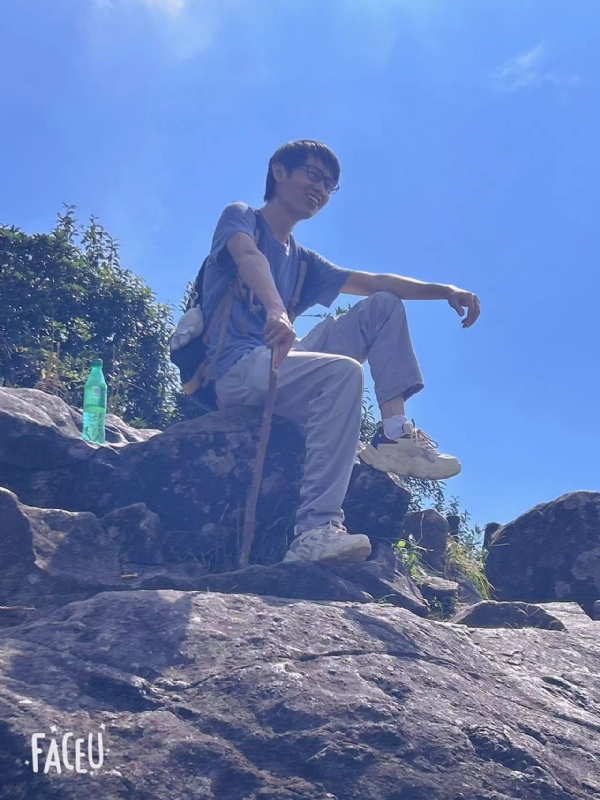 落叶之秋的第一张照片--阜阳相亲服务中心