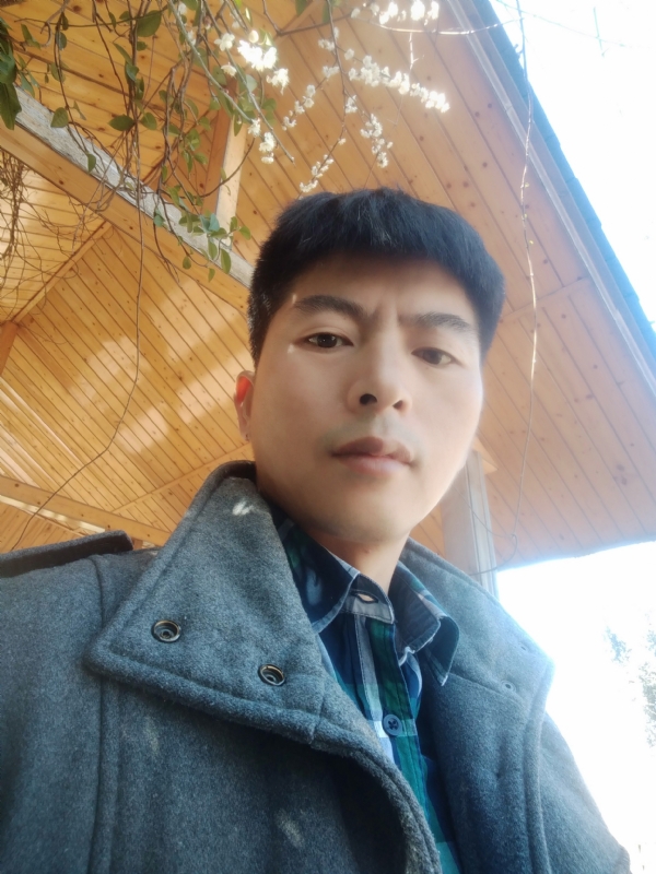 阿明的第一张照片--阜阳相亲服务中心