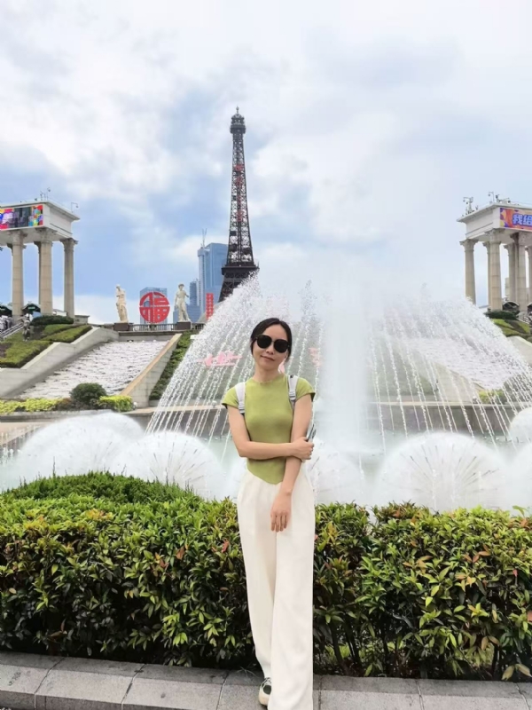 秋风落叶的第一张照片--阜阳相亲服务中心