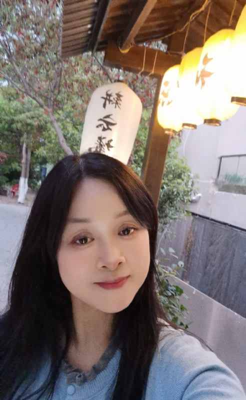 伊伊的第一张照片--阜阳相亲服务中心