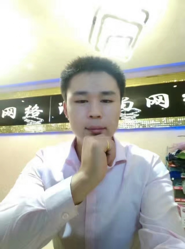 沉默寡言的第一张照片--阜阳相亲服务中心