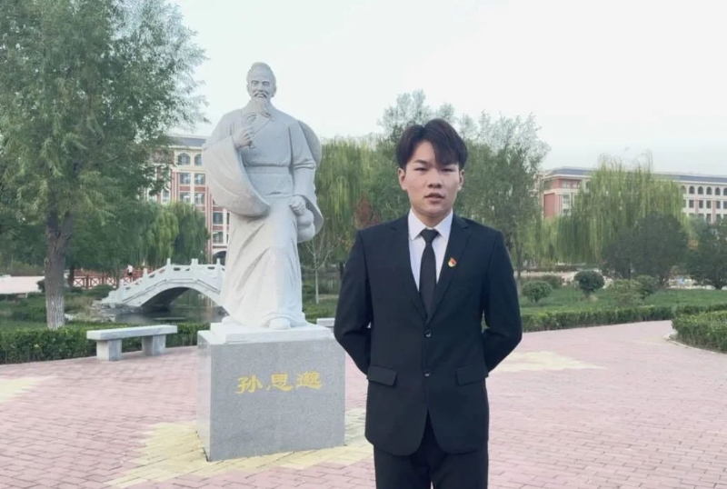 尚明月的第一张照片--阜阳相亲服务中心