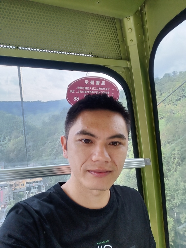 小鱼的第一张照片--阜阳相亲服务中心