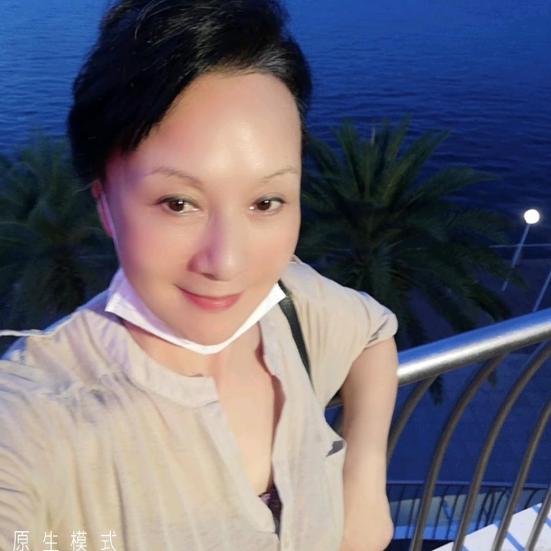 hong的第一张照片--阜阳相亲服务中心