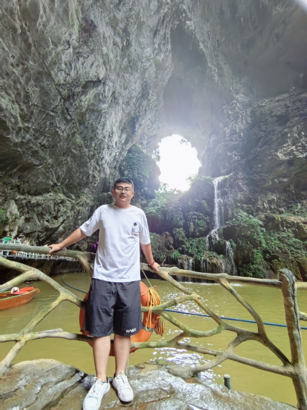 慎独的第二张照片--阜阳相亲服务中心