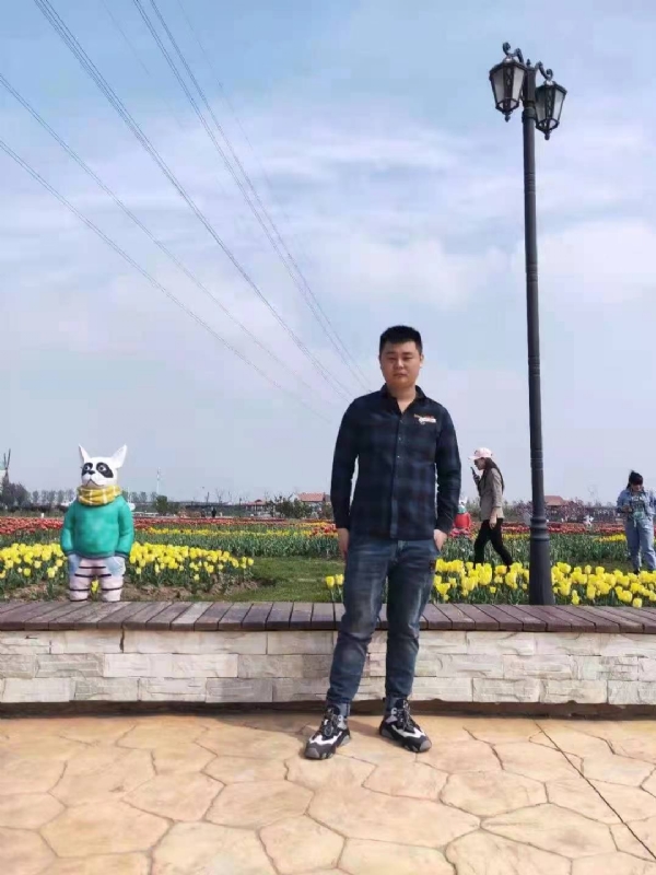 海阔天空的第一张照片--阜阳相亲服务中心