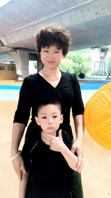 火凤凰的第二张照片--阜阳相亲服务中心