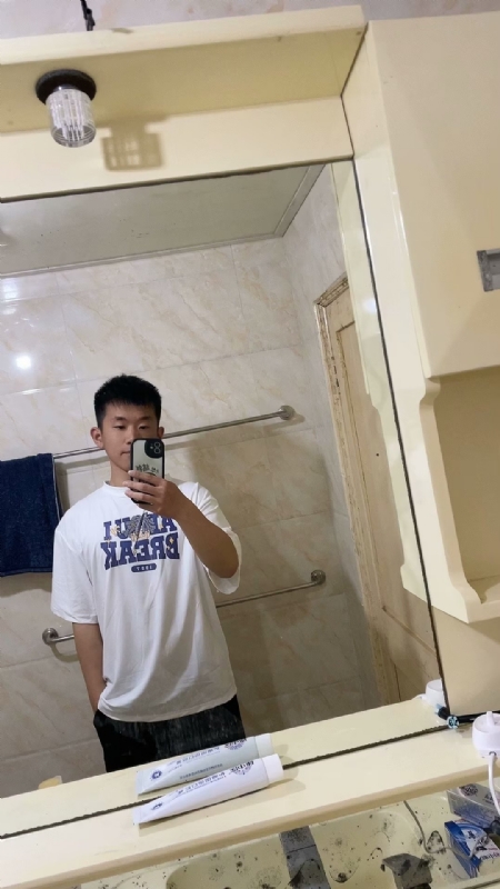 哈哈的第一张照片--阜阳相亲服务中心