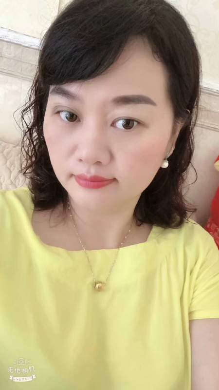 微笑的第一张照片--阜阳相亲服务中心