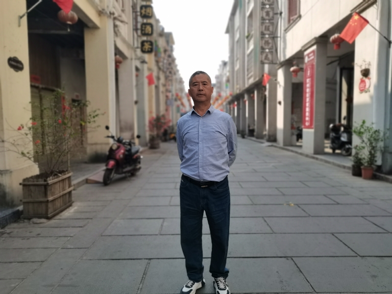 一粒尘埃的第一张照片--阜阳相亲服务中心