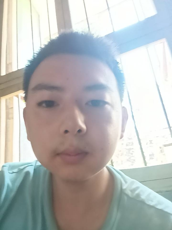 小黄的第二张照片--阜阳相亲服务中心