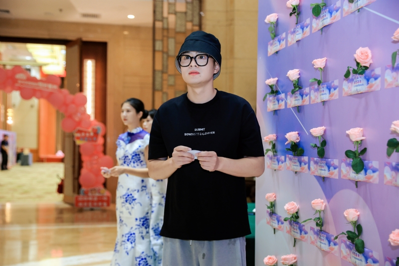 被驯服的象的第一张照片--阜阳相亲服务中心