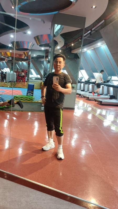 凭水相逢的第一张照片--阜阳相亲服务中心