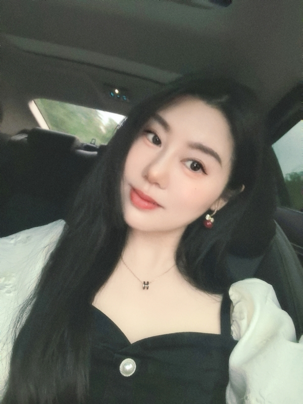 潇潇暮雨的第一张照片--阜阳相亲服务中心