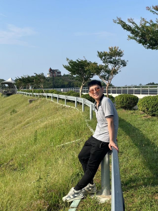 悠人的第一张照片--阜阳相亲服务中心