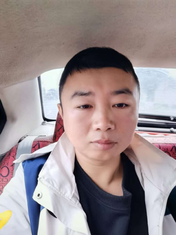 随缘的第二张照片--阜阳相亲服务中心