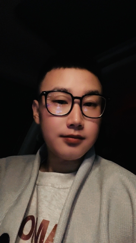 FIyFIy的第一张照片--阜阳相亲服务中心