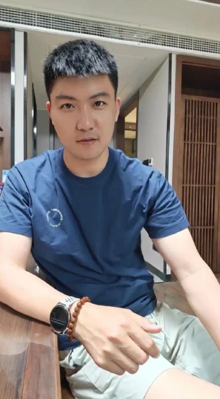 大鹏展翅的第三张照片--阜阳相亲服务中心