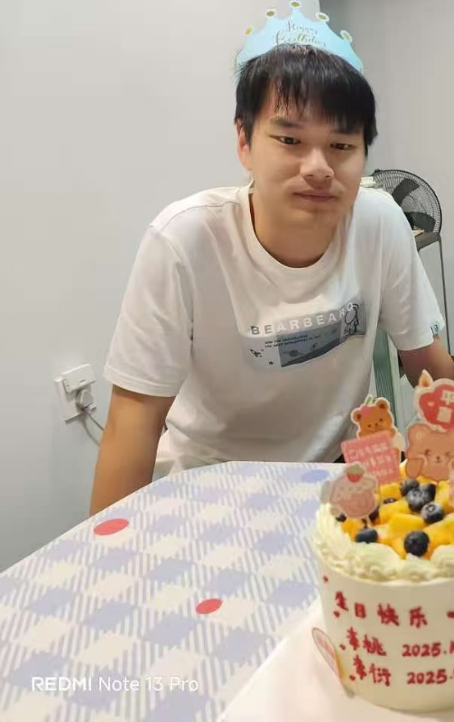 yan的第一张照片--阜阳相亲服务中心