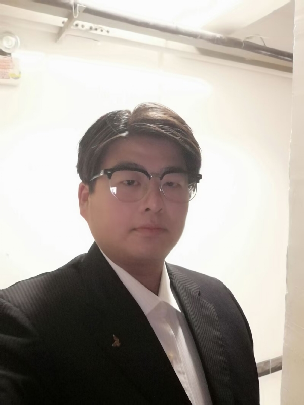 孤独一人的第一张照片--阜阳相亲服务中心