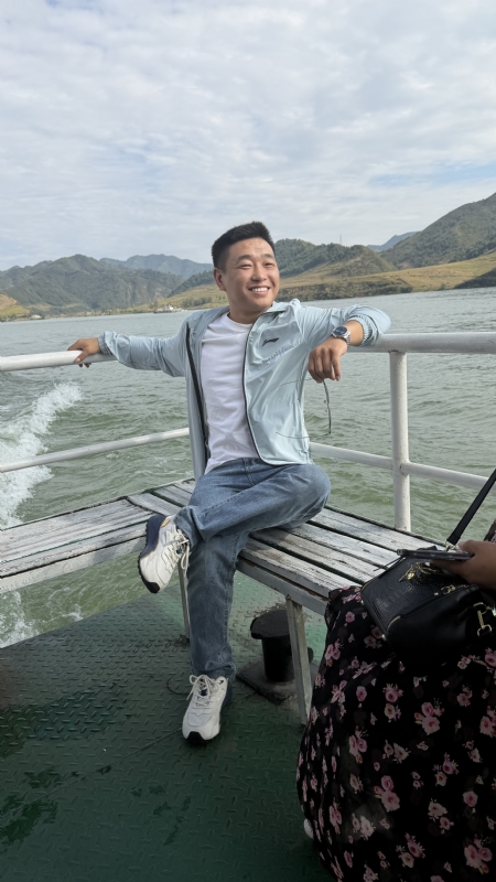 烟花易笑的第三张照片--阜阳相亲服务中心