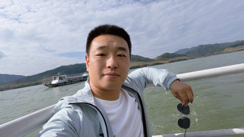 烟花易笑的第四张照片--阜阳相亲服务中心