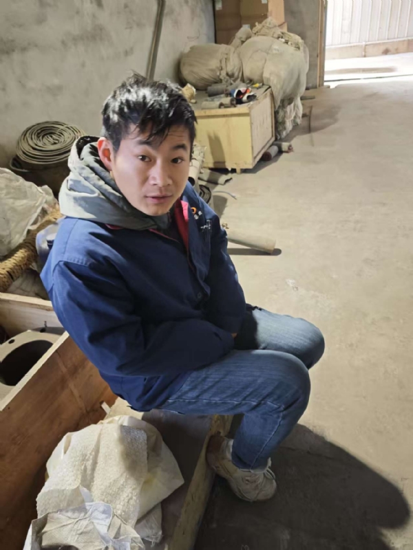 热爱生活的闫某的第一张照片--阜阳相亲服务中心