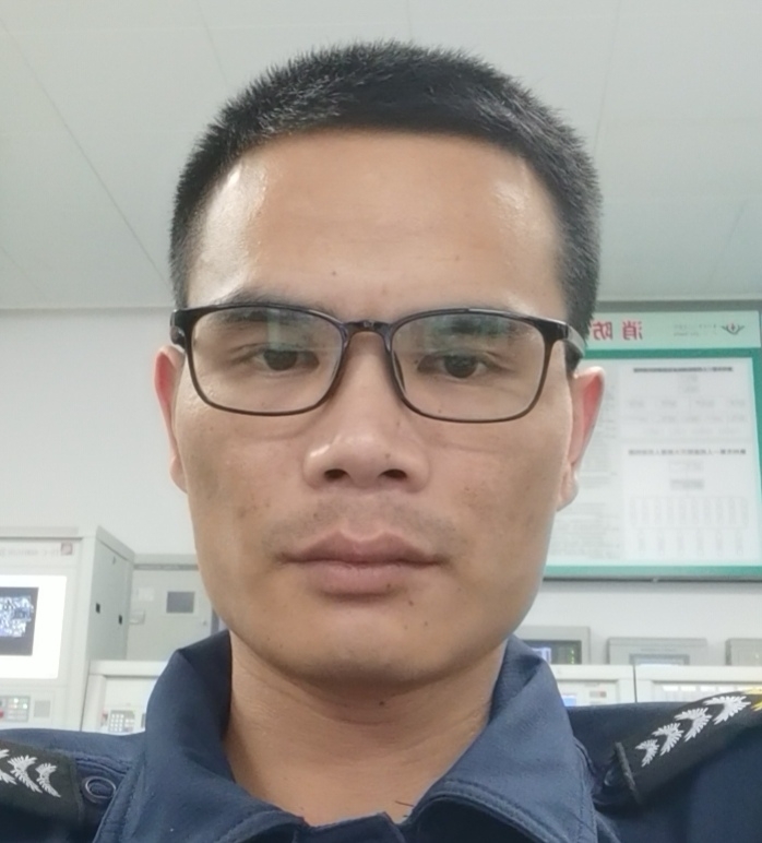 一直都在的第三张照片--阜阳相亲服务中心