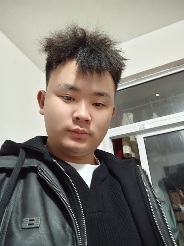 阿龙找对象的第一张照片--阜阳相亲服务中心