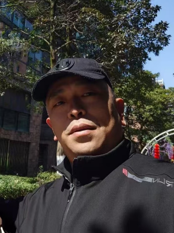 蓝色海洋的第一张照片--阜阳相亲服务中心