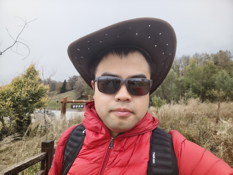 欢乐的笑的第一张照片--阜阳相亲服务中心