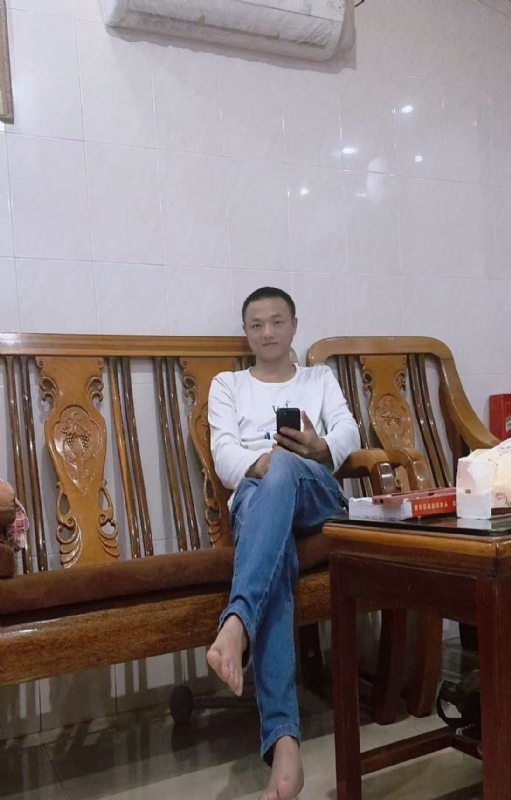 知年的第三张照片--阜阳相亲服务中心